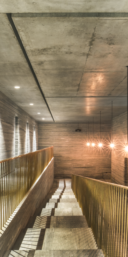 Eingangstreppe in der Therme Vals (© Dominik Gehl) Eingangstreppe in der Therme Vals (© Dominik Gehl)