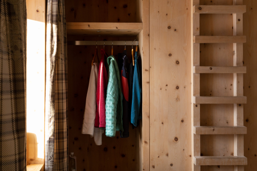 Garderobe im Schlafzimmer (Foto: © Thalia Wünsche) Garderobe im Schlafzimmer