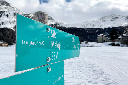 Wegweiser zum Langlaufen in Silvaplana