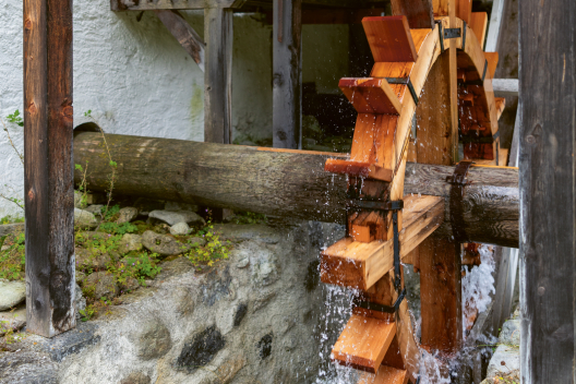 Mühlrad in Sta. Maria. (Foto: © Nico Schaerer) Mühlrad in Sta. Maria.