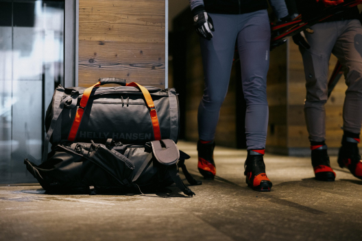 Gepäck im Langlaufhotel in der Lenzerheide (Foto: © Schweiz Tourismus / Nicola Fürer) Gepäck im Langlaufhotel in der Lenzerheide