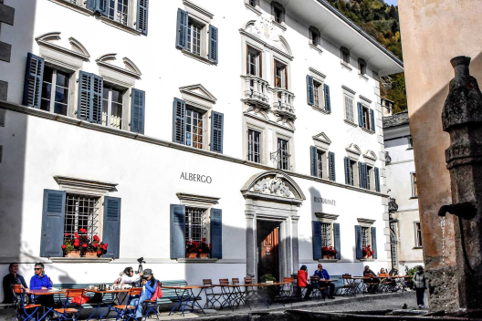 Palazzo Salis in Soglio (© Jano Felice Pajarola) Palazzo Salis in Soglio (© Jano Felice Pajarola)