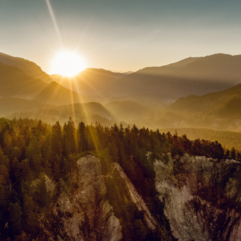 Sonnenaufgang über dem Schweizerischen Nationalpark (Foto: © Switzerland Tourism / Rob Lewis Photography) Sonnenaufgang über dem Schweizerischen Nationalpark