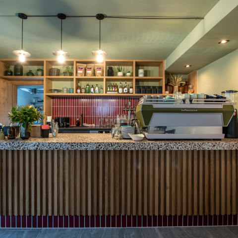 Flem Café (Foto: © Flem Lodge, Balz Weber) Flem Café
