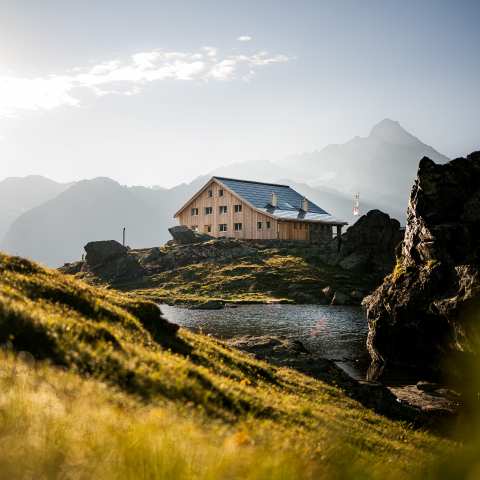 Cabane Grialetsch CAS (Photo : © Marco Hartmann) Cabane Grialetsch CAS