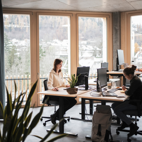 Der Coworking-Space mit acht individuellen Arbeitsplätze und top Infrastruktur