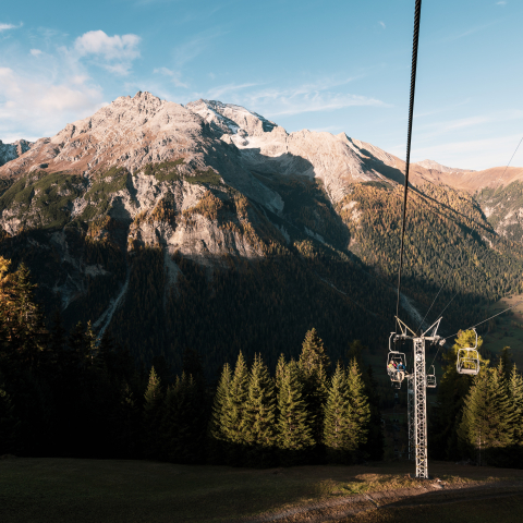 Impression des Höhenweg Panoramaweg zwischen Chants und Darlux bei Bergün Impression des Höhenweg Panoramaweg zwischen Chants und Darlux bei Bergün
