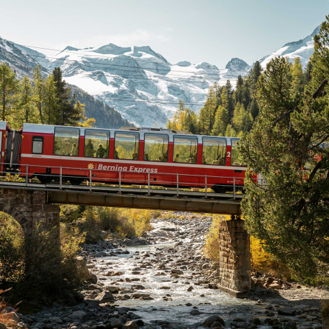 Bernina Express (Foto: © Schweiz Tourismus / Andre Meier) Bernina Express (Foto: © Schweiz Tourismus / Andre Meier)