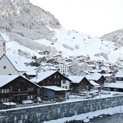 Bergdorf Vals im Winter (Foto: © Michael André Ankermüller) Bergdorf Vals im Winter (Foto: © Michael André Ankermüller)