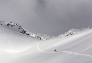 Schneeschuhläufer auf der Via Silenzi (Foto: © Thalia Wünsche, Graubünden Ferien) Schneeschuhläufer auf der Via Silenzi (Foto: © Thalia Wünsche, Graubünden Ferien)