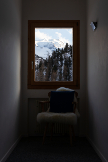 Fensterblick aus dem Gletscher-Hotel Morteratsch (Foto: © Thalia Wünsche) Fensterblick aus dem Gletscher-Hotel Morteratsch