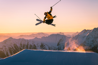 Snowboarder in Flims Laax Falera (Foto: © Flims Laax Falera / Philipp Ruggli) Snowboarder in Flims Laax Falera