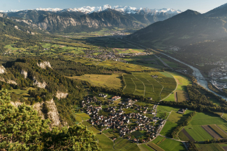 Bündner Herrschaft (Foto: © Marco Hartmann, Graubünden Ferien) Bündner Herrschaft
