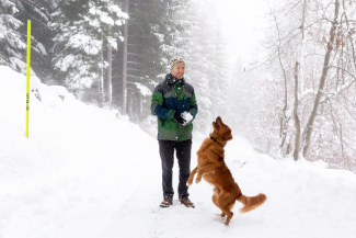 Winterwandern mit Hund (Foto: © Thalia Wünsche) Winterwandern mit Hund