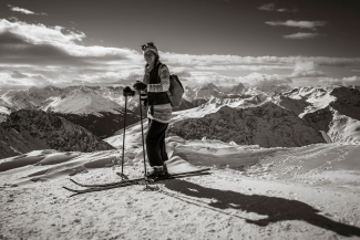 Nostalgia Run (Photo: © Davos Klosters Mountains) A skier on the Nostalgia Run