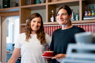 Die Gehrig-Zwillinge in ihrem eigenen Hotel