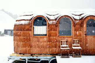 Sauna auf dem Camping Viva (Foto: © GRF, Thalia Wünsche) Verschneite Sauna auf dem Camping Viva