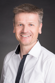 Philipp Bühler, Leiter Organisation und Entwicklung von Nova Fundaziun Origen Philipp Bühler, Leiter Organisation und Entwicklung von Nova Fundaziun Origen