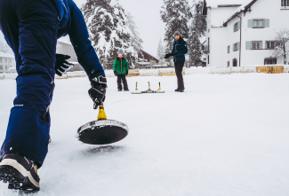 Curling in der Lenzerheide (© Travelisto) Curling in der Lenzerheide (© Travelisto)