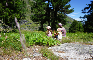 Familie Frei in Vals (Foto: © Mike Frei) Familie Frei in Vals (Foto: © Mike Frei)
