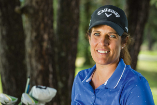 Die Engadinerin Caroline Rominger ist mehrfache Schweizermeisterin (Foto: © Schweiz Tourismus / Filip Zuan) Golfprofi Caroline Rominger