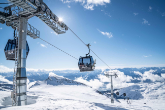 Gondola LAAX (Photo: © LAAX / Philipp Ruggli) Gondola LAAX (Photo: © LAAX / Philipp Ruggli)