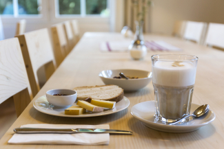 Frühstück in der medelina