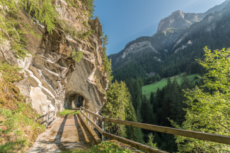 alte Averserstrasse alte Averserstrasse