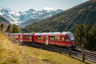 Bernina Express (Foto: © Schweiz Tourismus / Andre Meier) Bernina Express (Foto: © Schweiz Tourismus / Andre Meier)