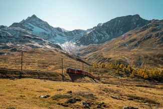 Bernina Express (Foto: © Schweiz Tourismus / Andre Meier) Bernina Express (Foto: © Schweiz Tourismus / Andre Meier)