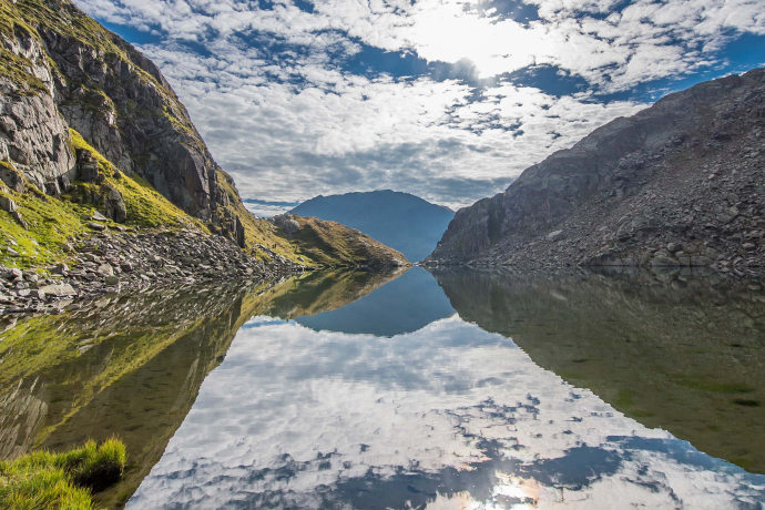 Der Tomasee in der Ferienregion Disentis Sedrun (Foto: © Sedrun Disentis Tourismus / Mattias Nutt)
