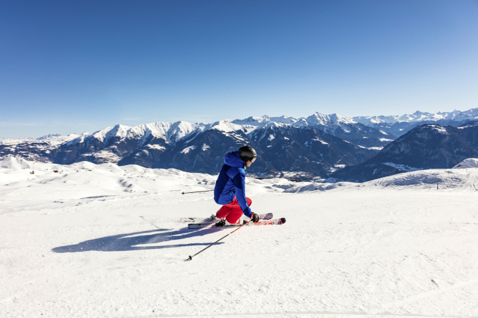 © demateo.com Skifahrer im Skigebiet Tschappina Heinzenberg, Bild: demateo.com