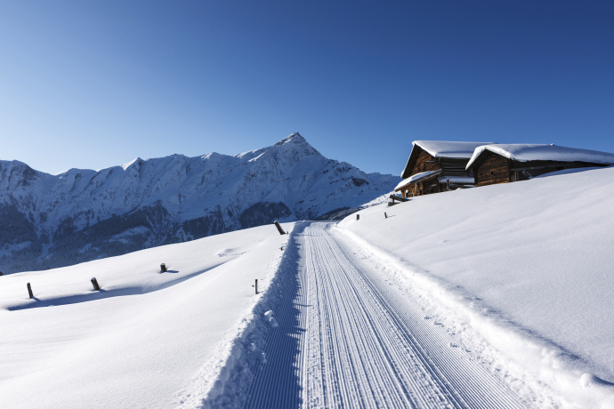 © demateo.com Wanderweg im Skigebiet Tschappina Heinzenberg, Bild: demateo.com