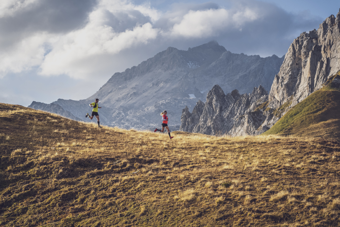 Trail runners in Prättigau (Photo: © Johannes Hüchelheim) Trail runners in Prättigau
