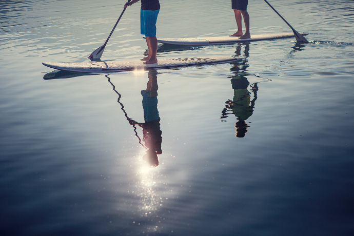 Stand Up Paddling im Engadin (Foto: © Engadin St. Moritz Tourismus / Filip Zuan) Stand Up Paddling im Engadin