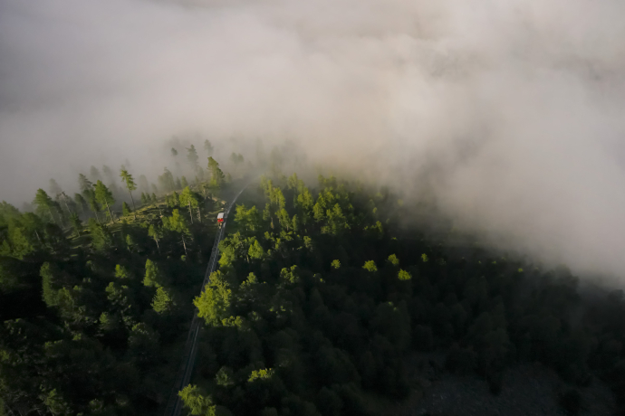 Standseilbahn Muottas Muragl (Foto: © Graubünden Ferien / Stefan Schlumpf) Standseilbahn Muottas Muragl
