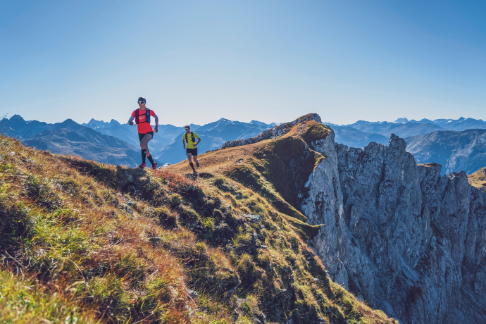 Trailrunner in der Region Davos Klosters (Foto: © Destination Davos Klosters / Johannes Hüchelheim) Trailrunner in der Region Davos Klosters