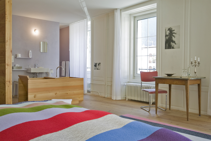 Zimmer im Hotel Piz Linard in Lavin (Foto: © Büro für Gestaltung, Zürich) Zimmer im Hotel Piz Linard in Lavin