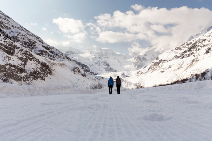 Winterwanderer im Oberengadin