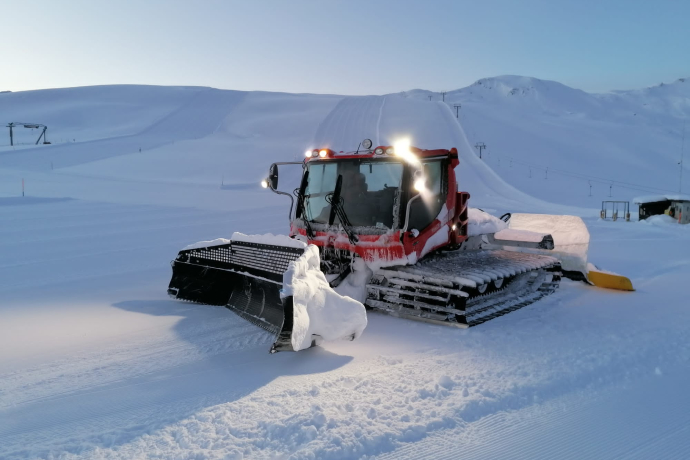 Pistenbully in Bivio (Foto: © Tourismus Savognin Bivio Albula AG)