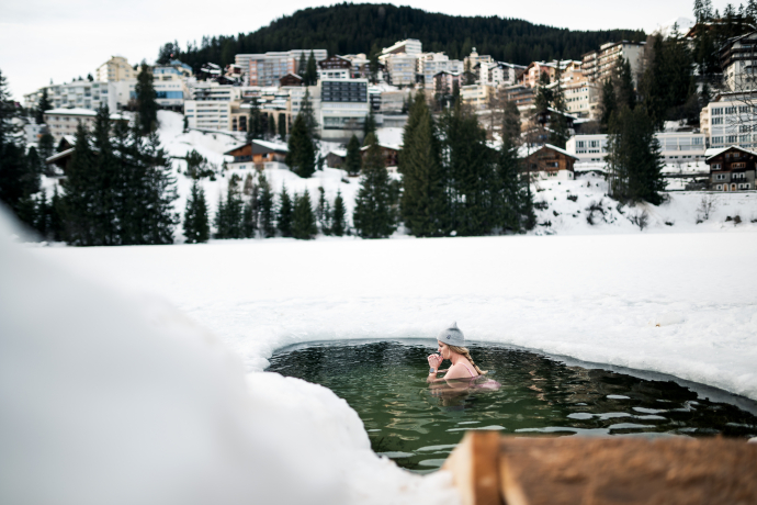 Eisbaden in Arosa (Foto: © Marco Hartmann)