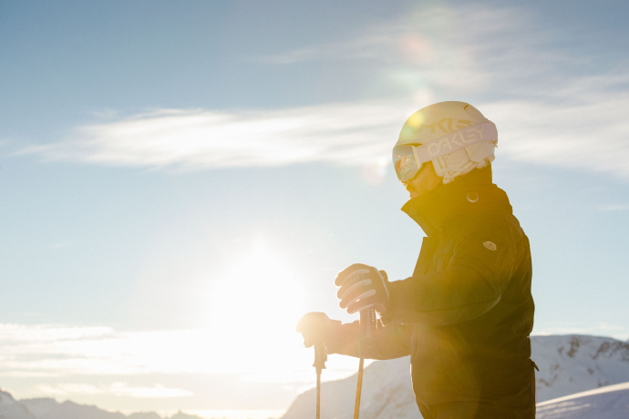 © Engadin St. Moritz Tourismus / Filip Zuan Skifahrer im Skigebiet Corviglia