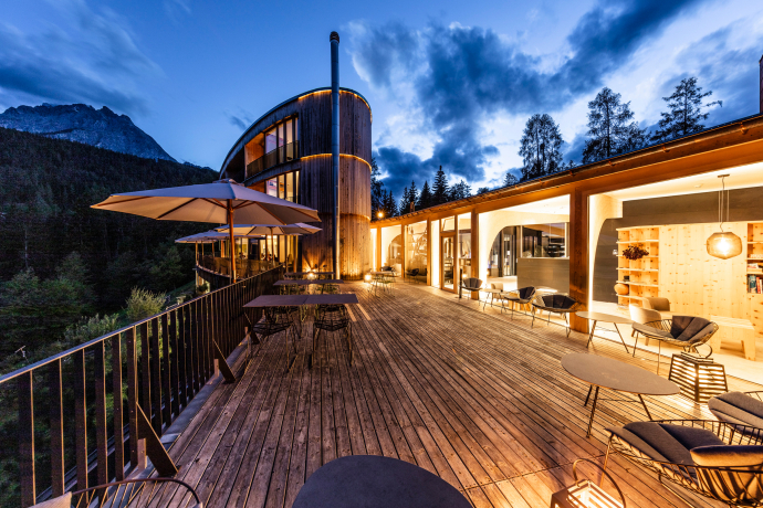 Hotel Arnica in Scuol