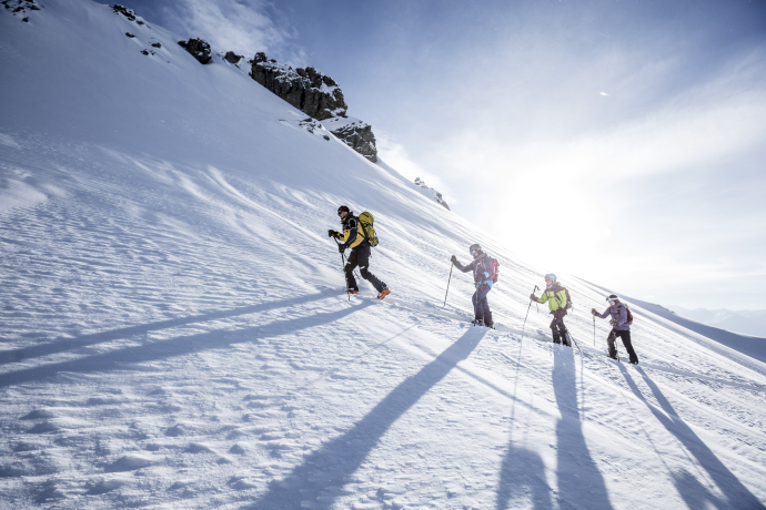 Geführte Skitouren im Val Müstair Geführte Skitouren im Val Müstair