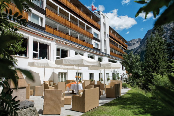 Familienhotel in Arosa (Foto: © Arosa Tourismus) Familienhotel in Arosa