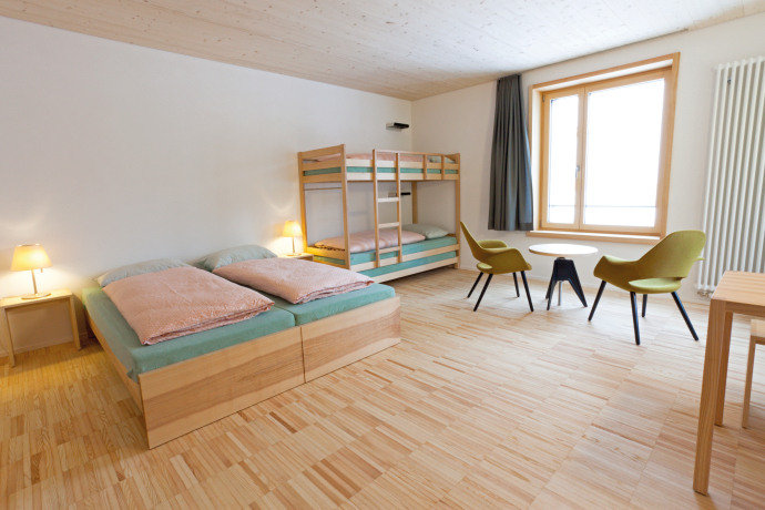 Familienzimmer in der Jugendherberge St. Moritz (Foto: © Michel van Grondel) Familienzimmer in der Jugendherberge St. Moritz