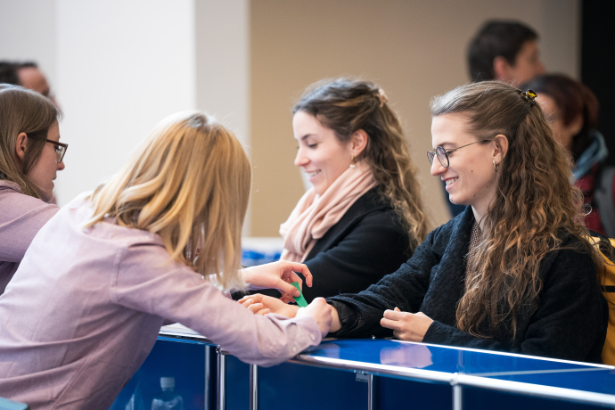 Teilnehmende am graubünden Tourismustag 2023 in Davos