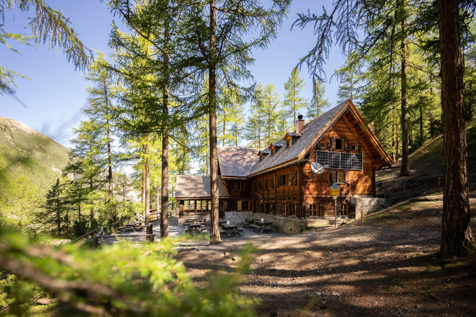 Chamanna Cluozza (Foto: © GRF, Marco Hartmann) Bewirtete Hütte Chamanna Cluozza im Nationalpark