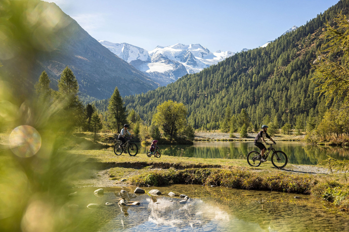 Mountainbiker im Engadin