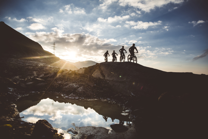 Mountainbiken auf der Trans Surselva (Foto: © Maria Knoll) Mountainbiken auf der Trans Surselva